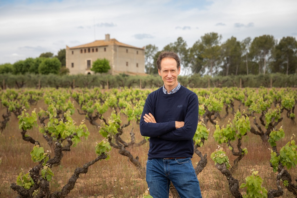 Familia Torres 收购了一家新酒厂，巩固了其在加利西亚的酿酒项目