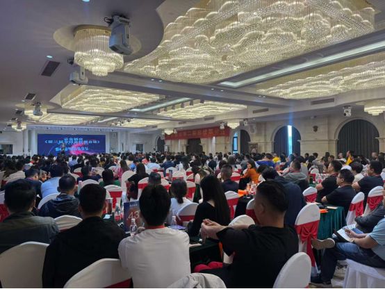 云仓酒庄2025年加速专业化推进：从渠道整合到品牌深耕的新阶段